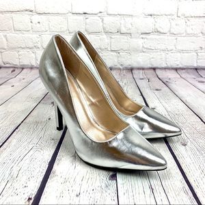 Qupid Silver Chic Party Heels Size 10